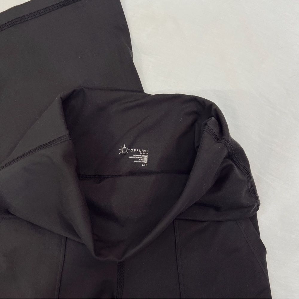 Offline by Aerie OG Fold-Over High Waist Super Flared Leggings - Picture 4 of 9